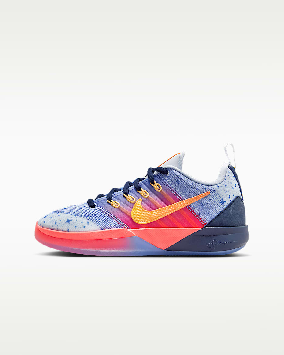 Sabrina 3 SE 萨布丽娜大童篮球鞋 - 足球灰/脉冲宝石蓝/火山岩红/典雅托帕石色