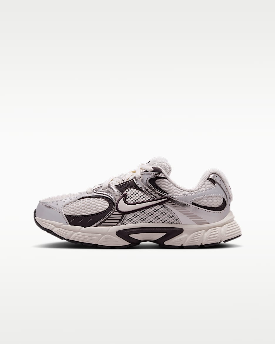 Nike V5 RNR 大童运动鞋 - 幻影灰白/温和冷月光/暗调勃艮第酒红/幻影灰白
