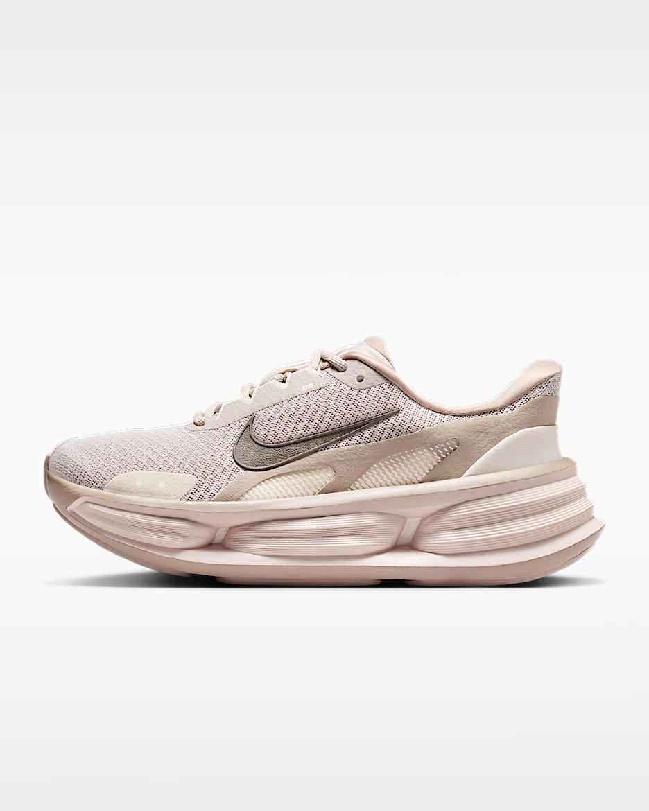 Nike Comfort Ride EasyOn 女子运动鞋 - 温和冷月光/麦芽黄/砂岩灰粉/洞穴石色