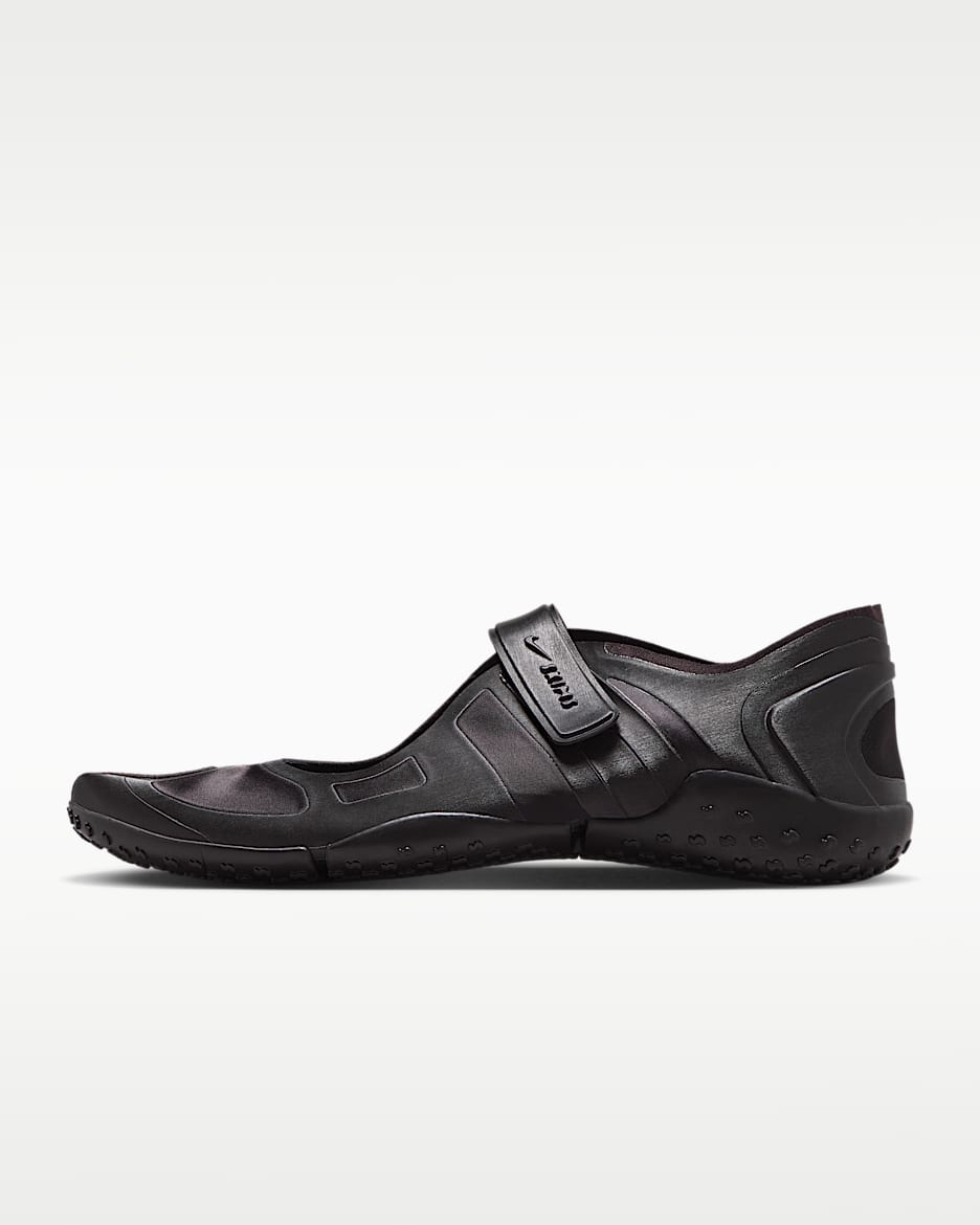 NikeSKIMS Rift Satin 女子运动鞋 - 阴影棕/阴影棕/阴影棕