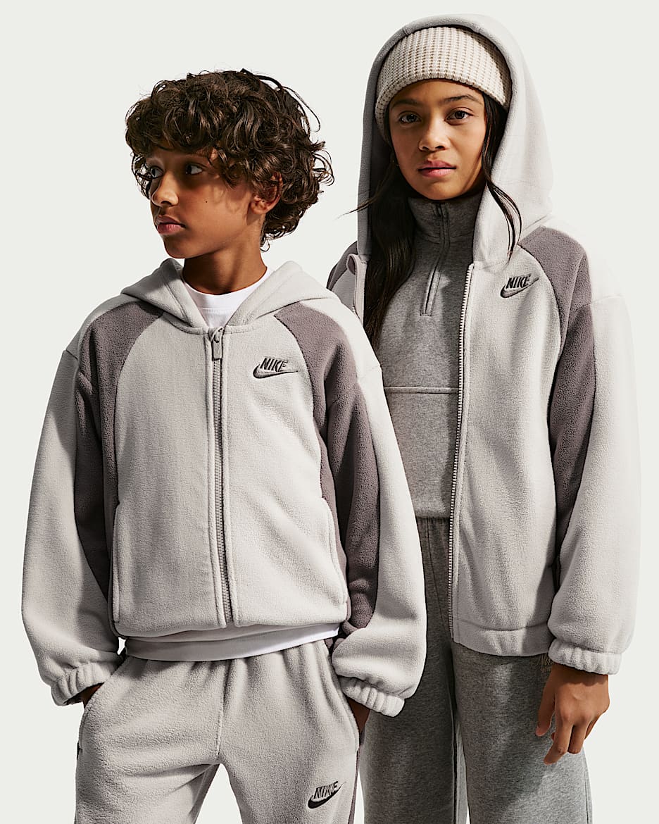 Nike Club Fleece 大童冬季款摇粒绒全长拉链开襟连帽衫 - 温和冷月光/洞穴石色/洞穴石色