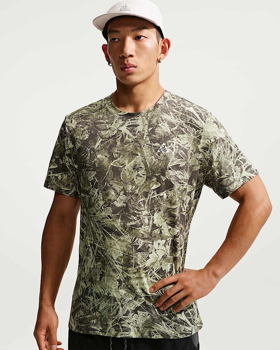 ACG "Chamo Camo" Dri-FIT 男子速干越野跑步短袖T恤 - 帆白