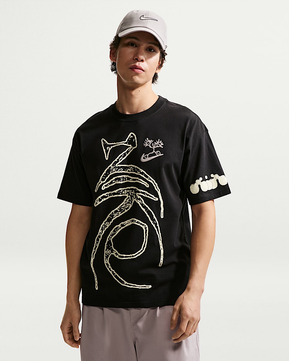 Nike Sportswear 男子T恤 - 黑