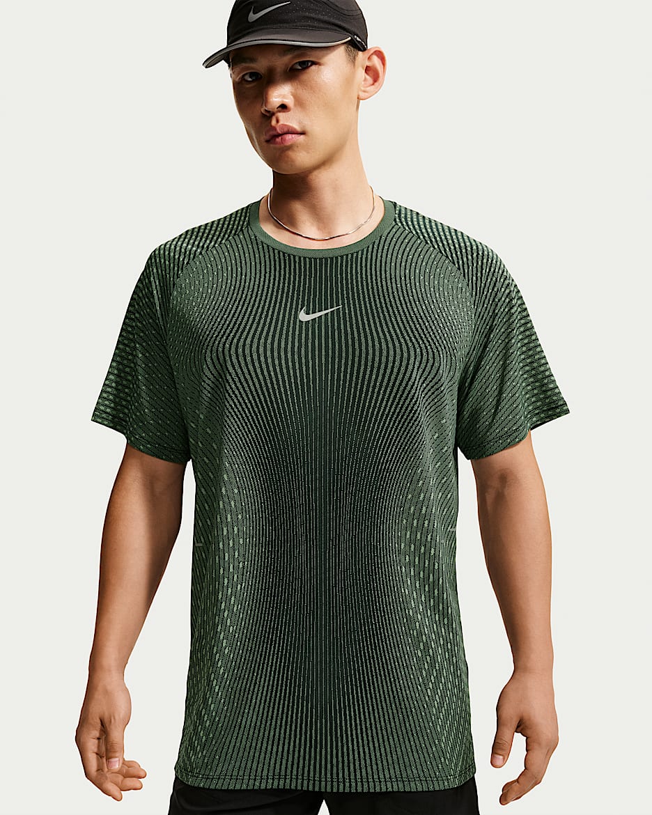 Nike Stride Aero-FIT 男子短袖跑步上衣 - 黑/浅绿