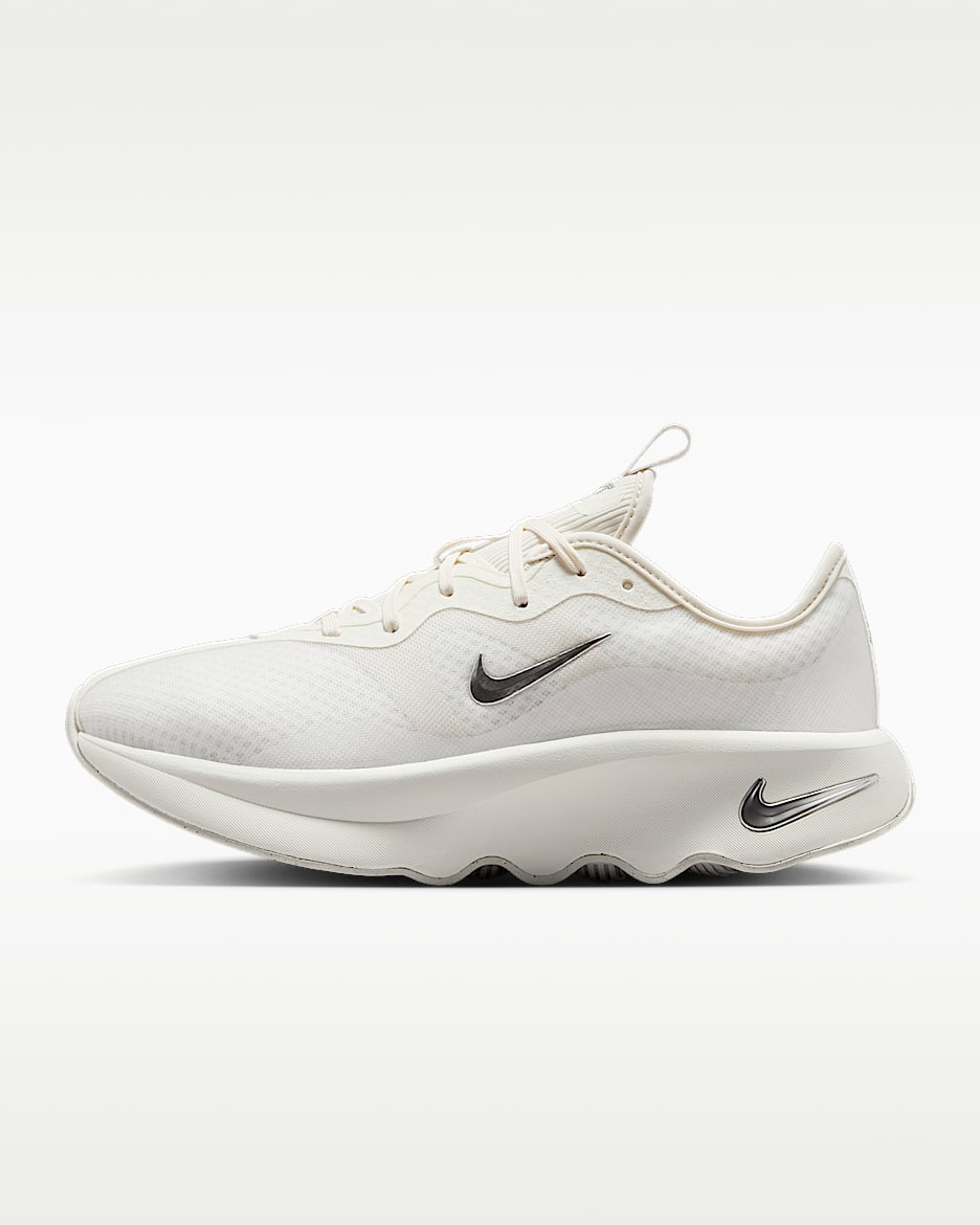 Nike Motiva 2 女子步行运动鞋 - 山峰白/幻影灰白/金属银