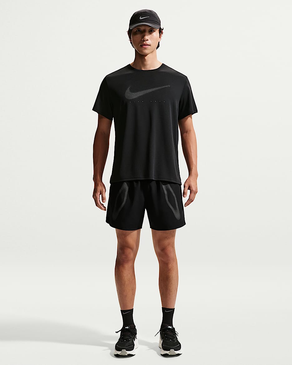 Nike Challenger Flash Dri-FIT 男子速干跑步短裤（含衬裤） - 黑