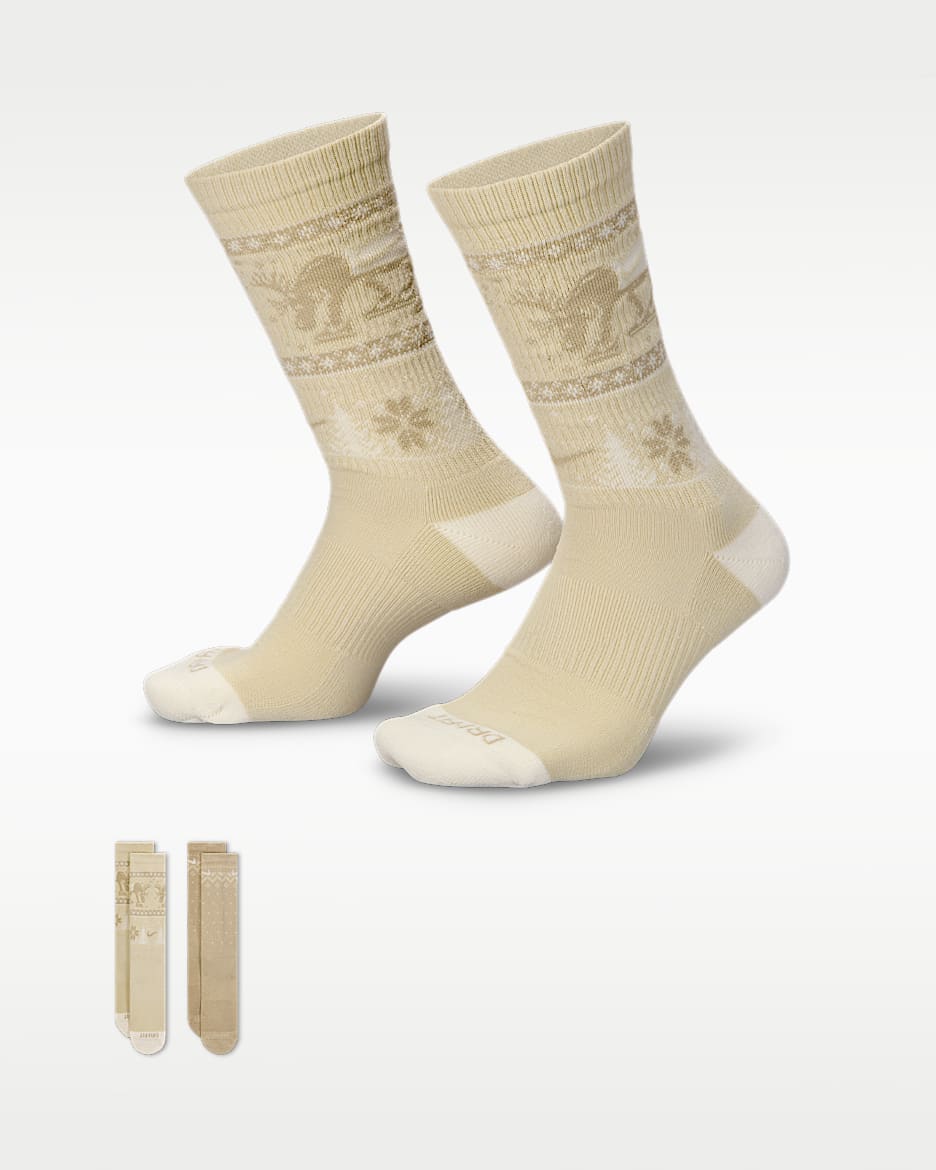 Nike Everyday Plus 冬季款舒适速干中筒运动袜（2 双） - 多色