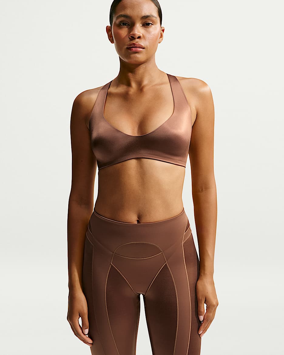NikeSKIMS Satin Shine 女子速干深 V 领运动内衣 - NSKM Carob Brown