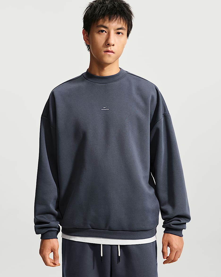Nike Standard Issue Therma-FIT 耐克篮球小标系列男子加绒篮球圆领上衣 - 铁架黑/淡象牙白