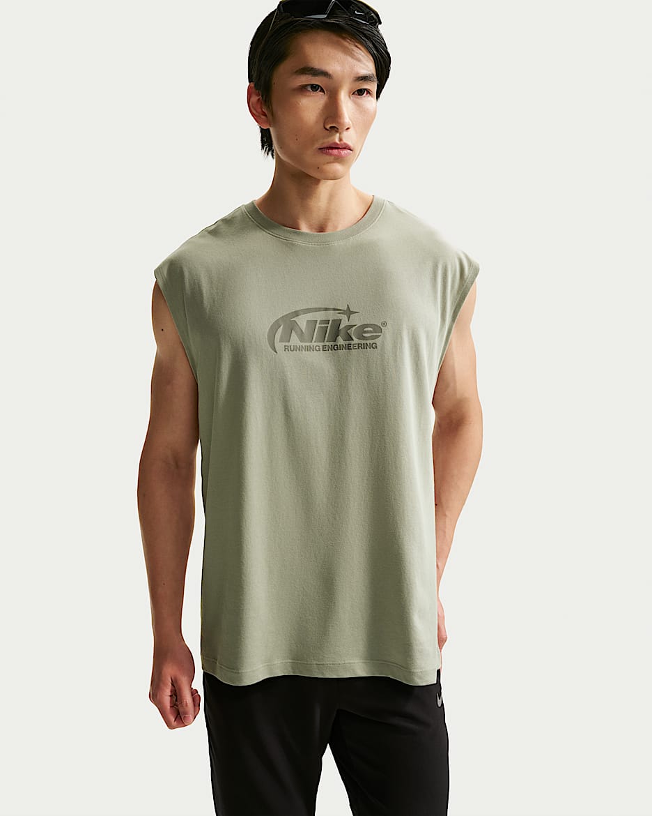 Nike Dri-FIT 男子速干无袖跑步T恤 - 雾杉木绿/古银