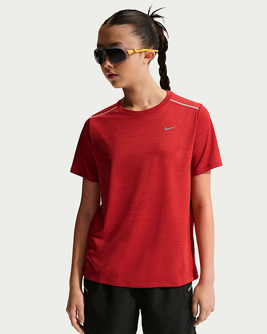 Nike Miler Dri-FIT 大童速干短袖上衣 - 深红/运动红/调色