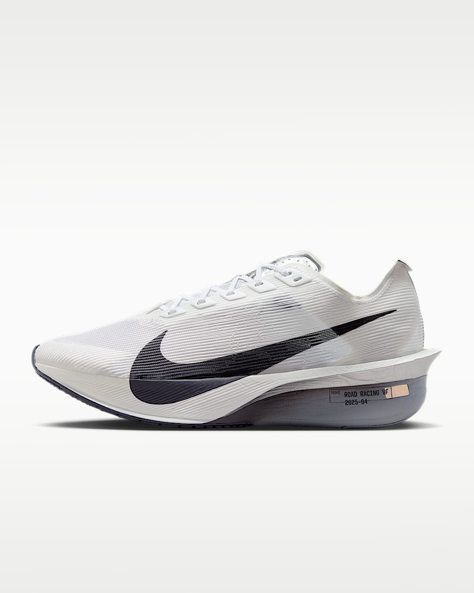 Nike Vaporfly 4 女子公路竞速跑步鞋 - 白色/薄雾黑蓝/白金色/铁架黑