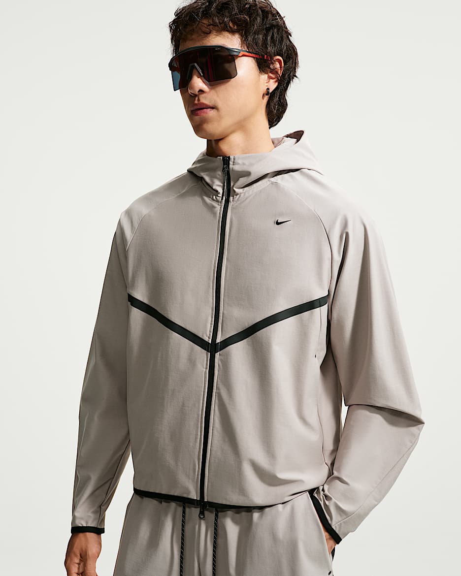 Nike Tech Shori Windrunner 男子速干全长拉链开襟夹克 - 大学灰/黑