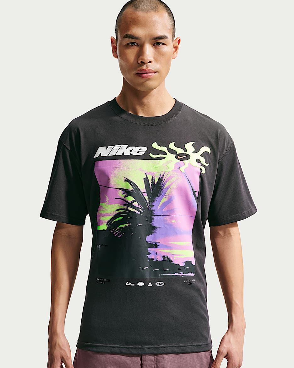 Nike Sportswear 男子T恤 - 灰黑