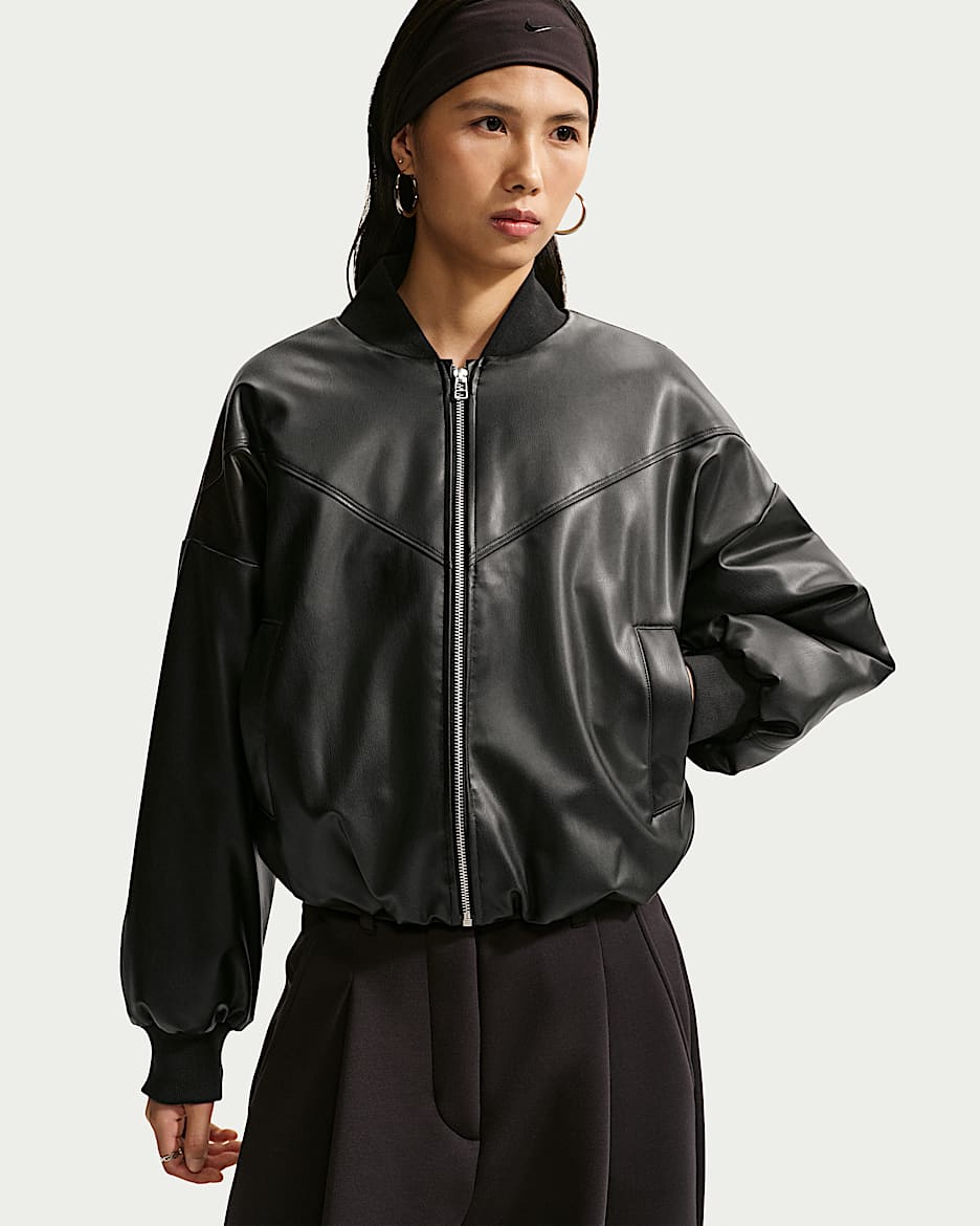 Nike Sportswear Therma-FIT 女子短夹克 - 黑/黑