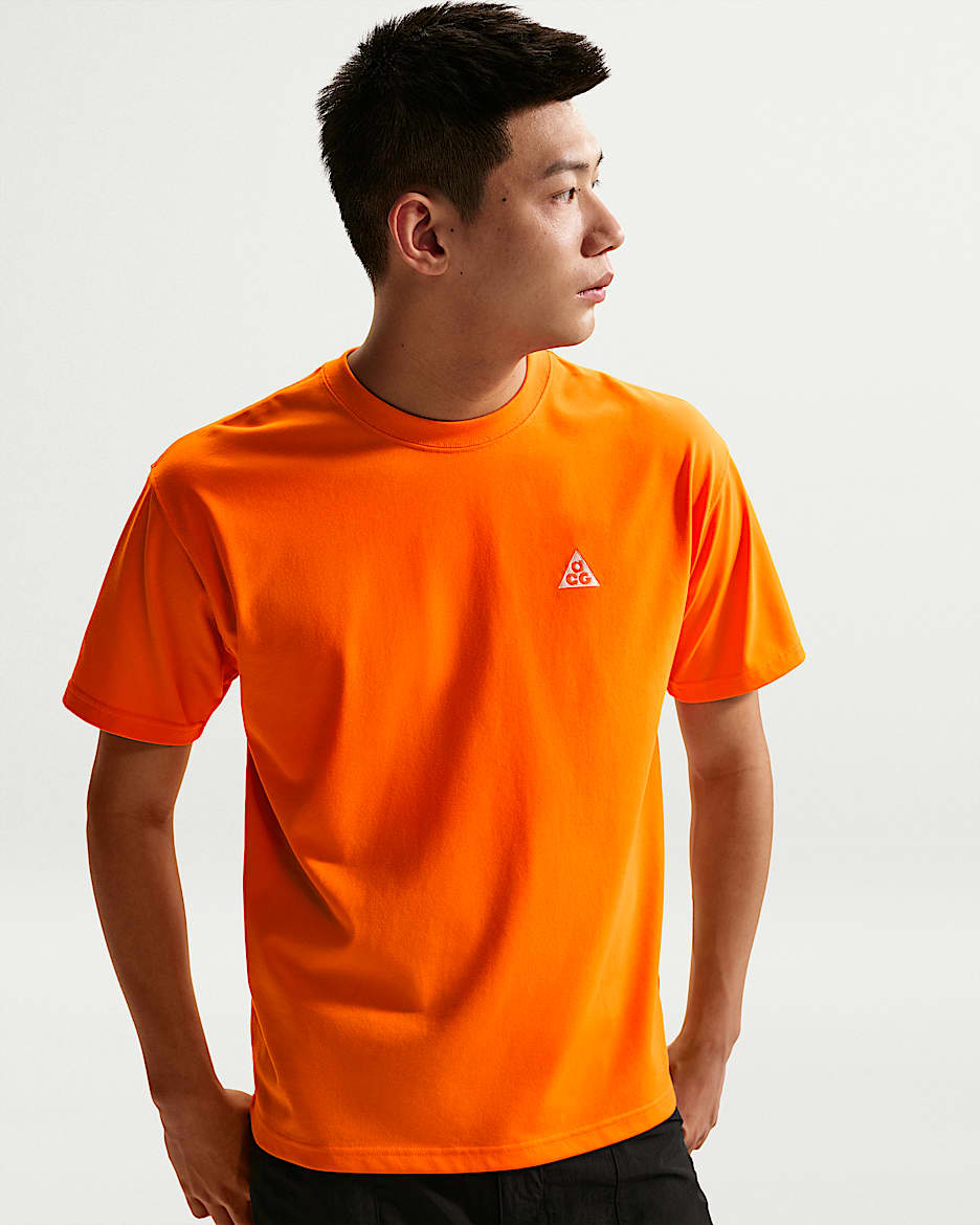 Nike ACG 男子速干短袖T恤 - 安全橙/山峰白