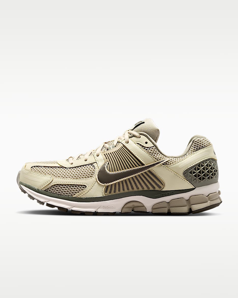 Nike Zoom Vomero 5 耐克迈柔男子运动鞋 - 沙漠卡其/浅卡其/经典橄榄绿/暗褐