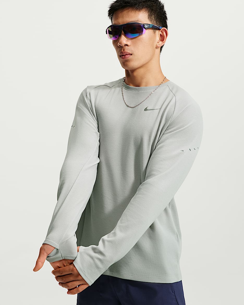 Nike Stride Dri-FIT 男子速干华夫格跑步圆领上衣 - 雾灰