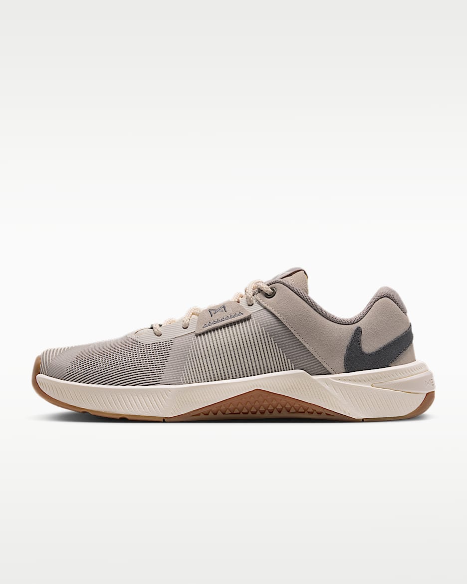 Nike Metcon 10 AMP 男子训练鞋 - 淡象牙白/大学灰/橡皮中褐/铁灰