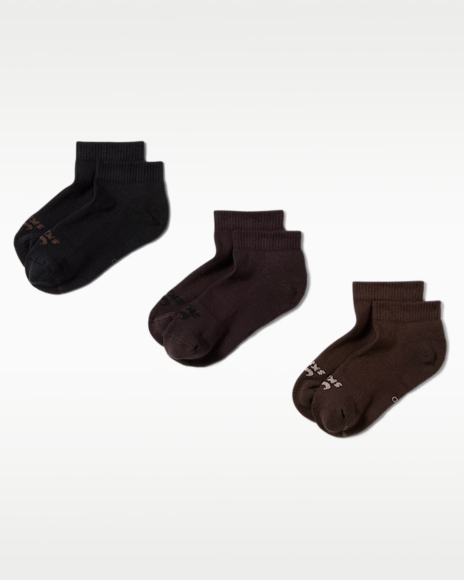 NikeSKIMS Dri-FIT 女子速干运动短袜（3 双） - 多色/NSKM Phoenix/NSKM Dark Sepia