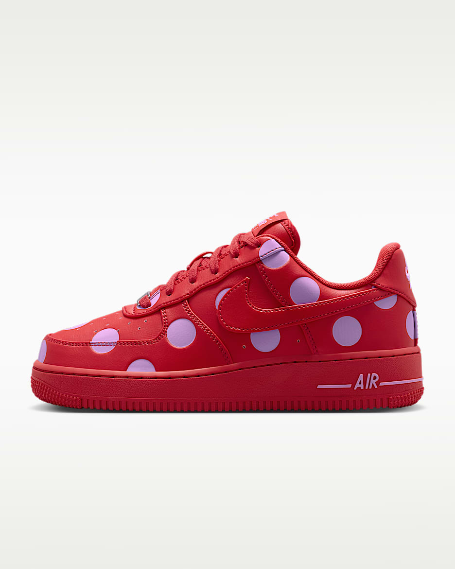 Nike Air Force 1 '07 女子空军一号运动鞋 - 大学红/浅品红/大学红