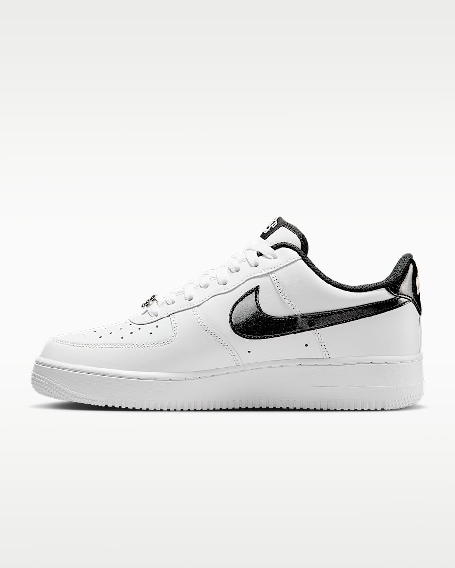 Nike Air Force 1 '07 LV8 男子空军一号运动鞋 - 白色/白色/黑