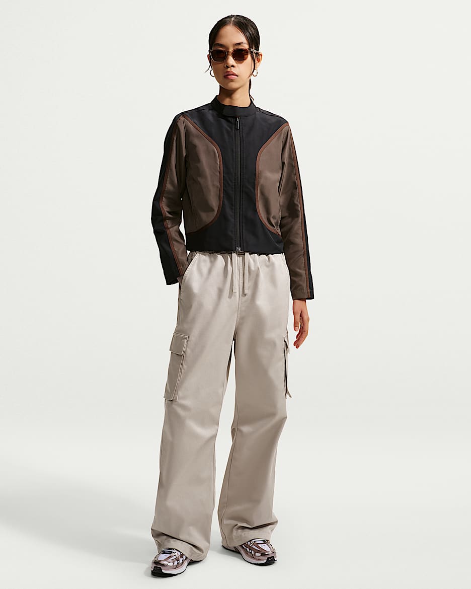 Nike Sportswear 女子宽松中腰机能风工装长裤 - 奶白 II/奶白 II
