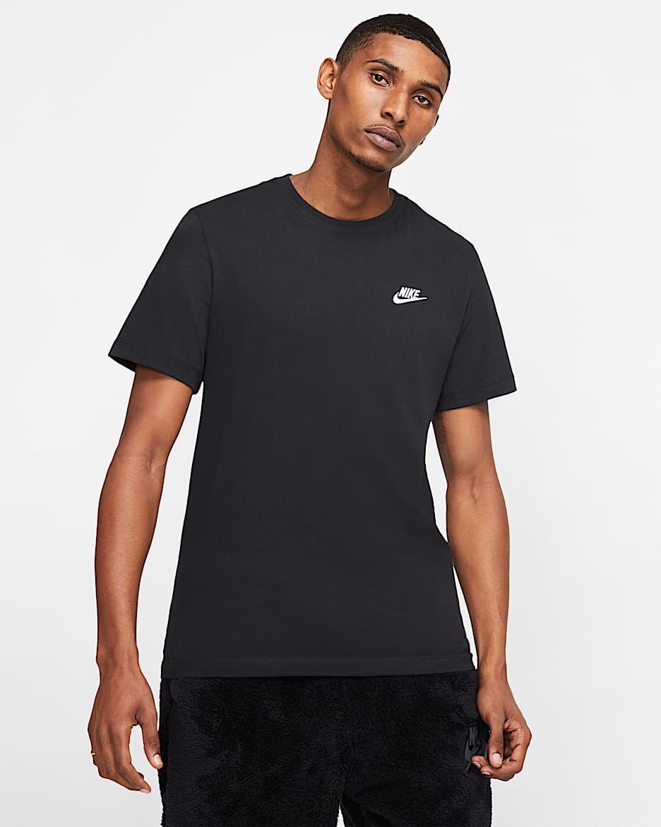 Nike Sportswear Club 男子刺绣柔软纯棉短袖T恤 - 黑/白色