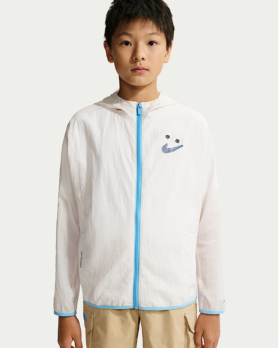 Nike Sportswear 大童(男孩)可收纳连帽夹克 - 幻影灰白