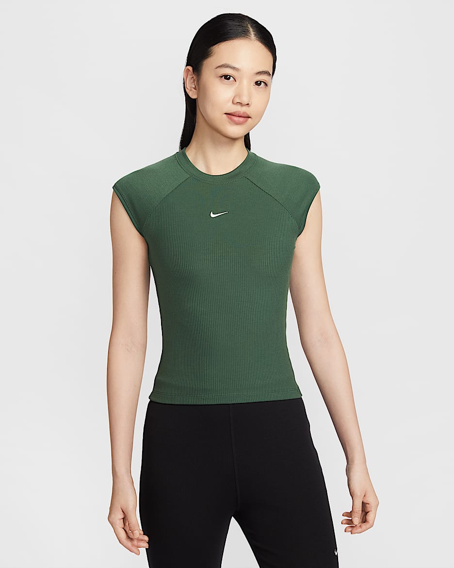 Nike Sportswear Chill Knit 女子紧身短袖罗纹上衣 - 冷杉绿/帆白
