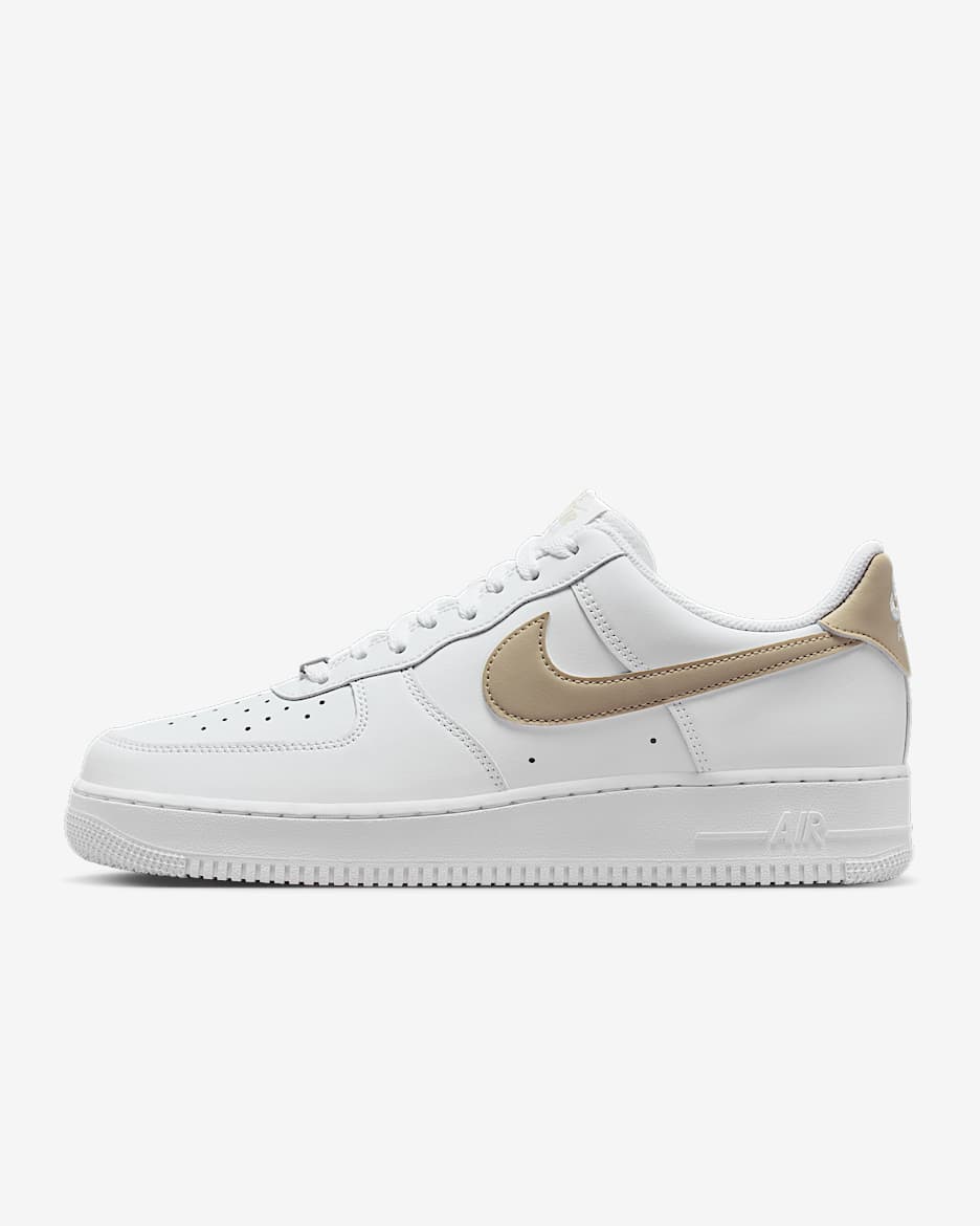 Nike Air Force 1 '07 男子空军一号运动鞋板鞋 - 白色/藤黄