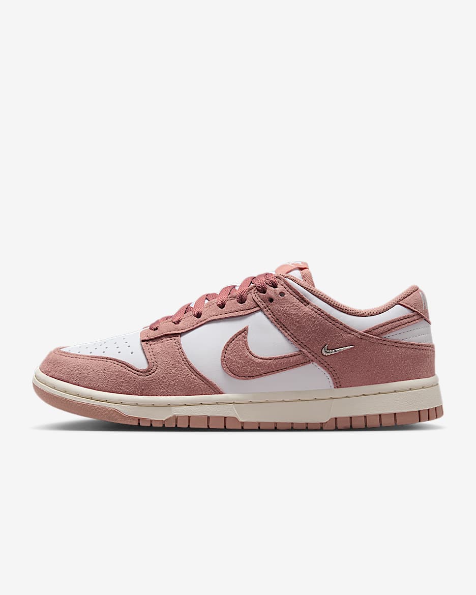 Nike Dunk Low 女子运动鞋 - 白色/帆白/金属银/微粒粉