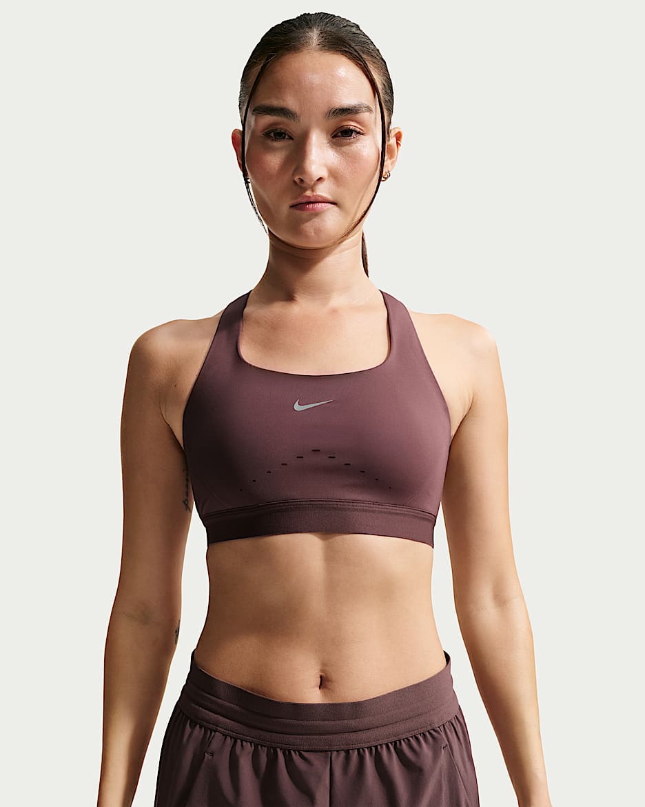 Nike Swift 女子速干高强度支撑轻衬运动内衣 - 图腾黑紫/银