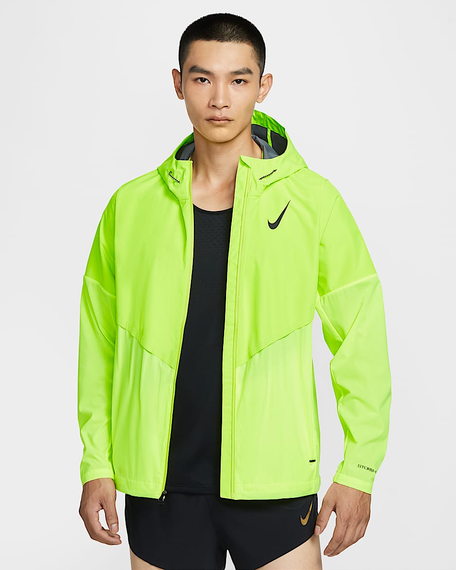 Nike AeroSwift Storm-FIT Aerogami 男子防风拒水跑步夹克 - 荧光黄/黑
