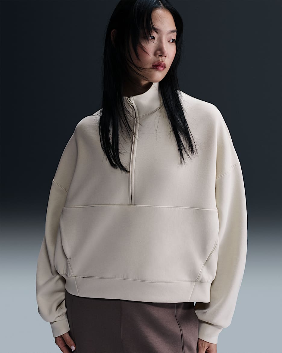 Nike 24.7 ImpossiblySoft Dri-FIT 女子 Oversize 风速干半长拉链开襟上衣 - 浅土褐/浅铁矿石灰