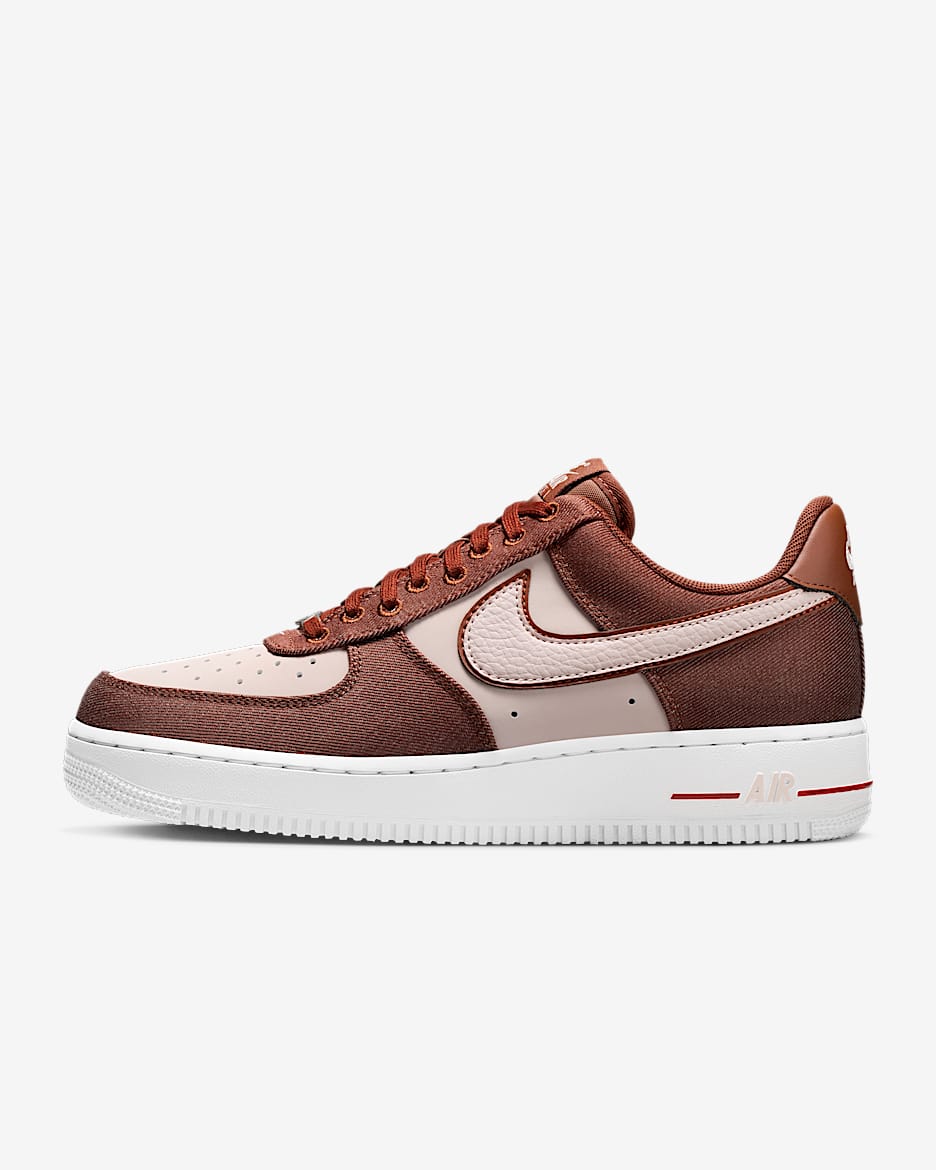 Nike Air Force 1 '07 SE 女子空军一号运动鞋 - 浅黄褐/白色/金属银/砂岩灰粉