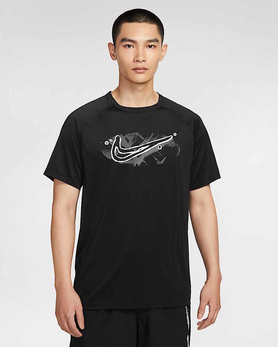 Nike Ready Dri-FIT 男子速干短袖训练上衣 - 黑/白色
