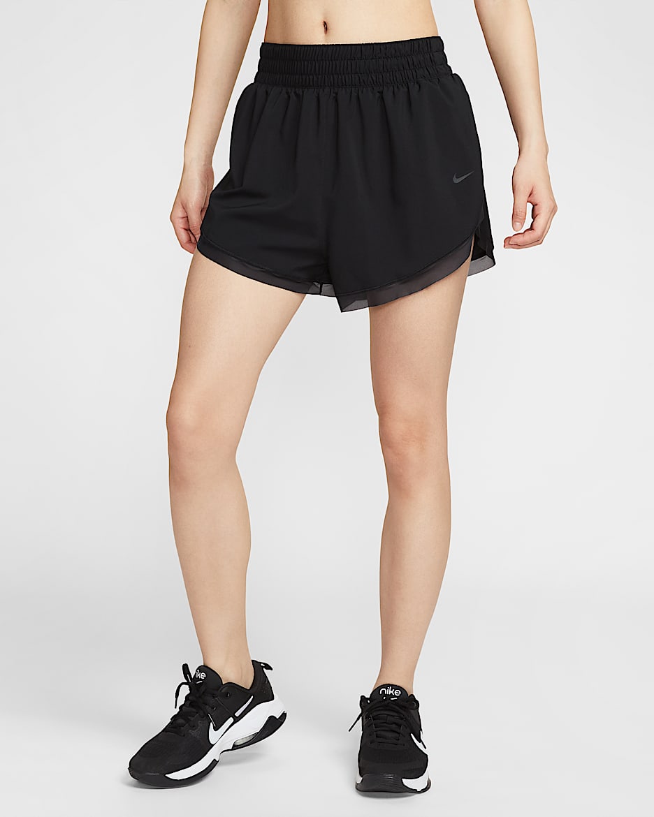 Nike One Dri-FIT 女子速干宽松短裤（含衬裤） - 黑/暗烟灰