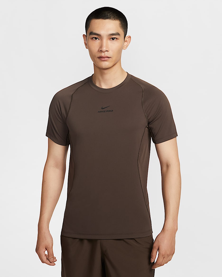 Nike Pro Training Dri-FIT 男子速干短袖训练上衣 - 巴洛克棕/黑
