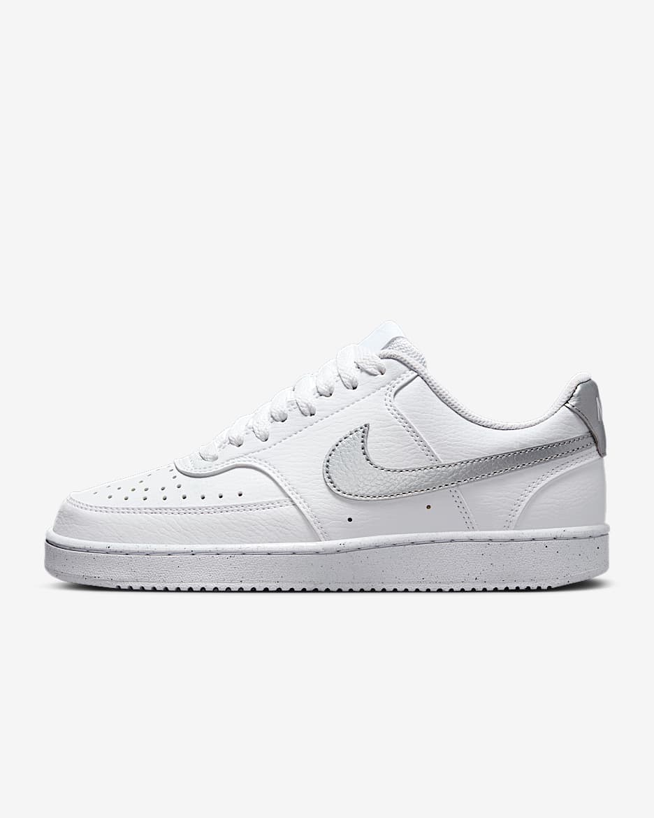 Nike Court Vision Low Next Nature 女子运动鞋 - 白色/白色/金属银