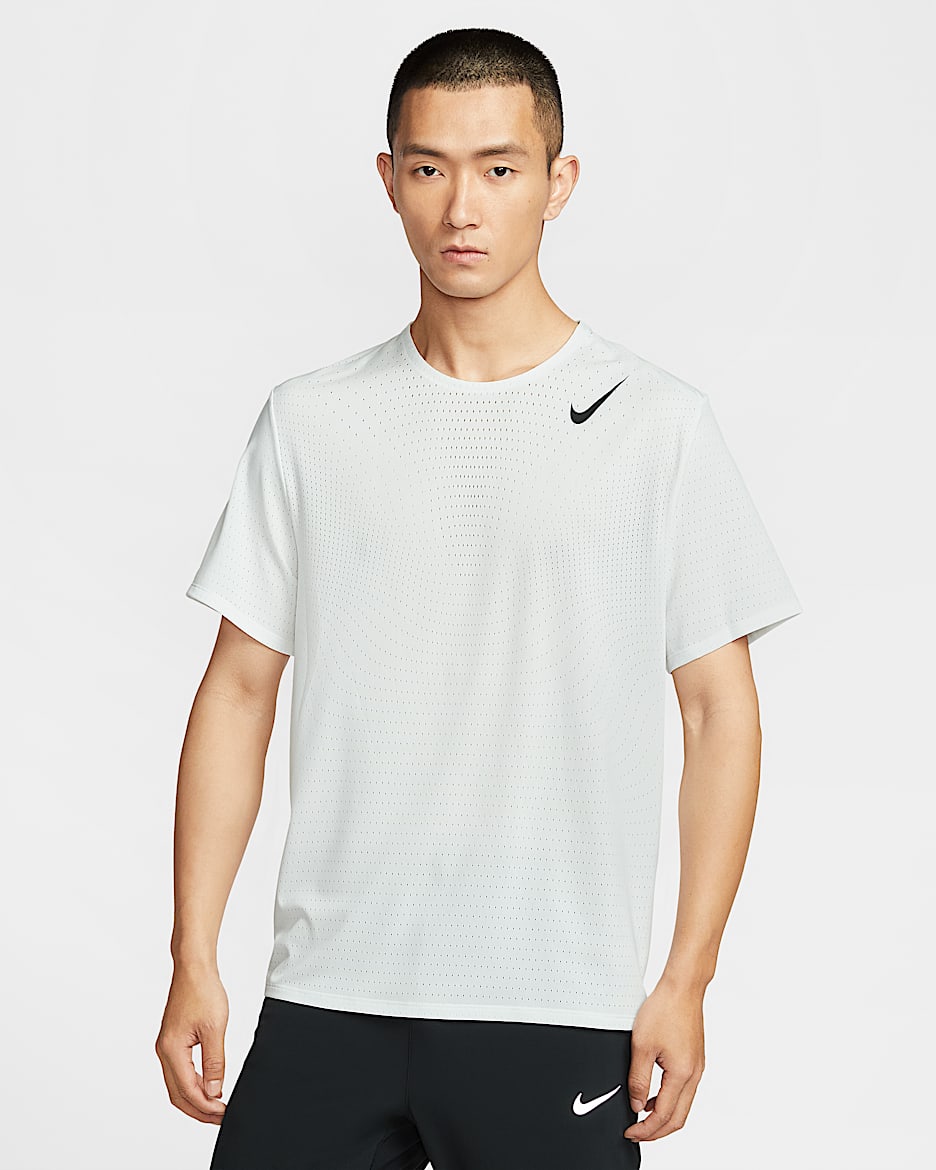 Nike AeroSwift Dri-FIT ADV 男子速干短袖跑步上衣 - 山峰白/黑