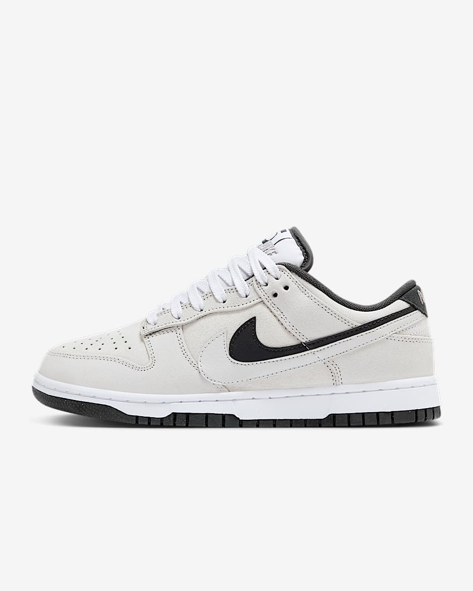 Nike Dunk Low 女子运动鞋 - 白色/白色/金属银/尘光子色
