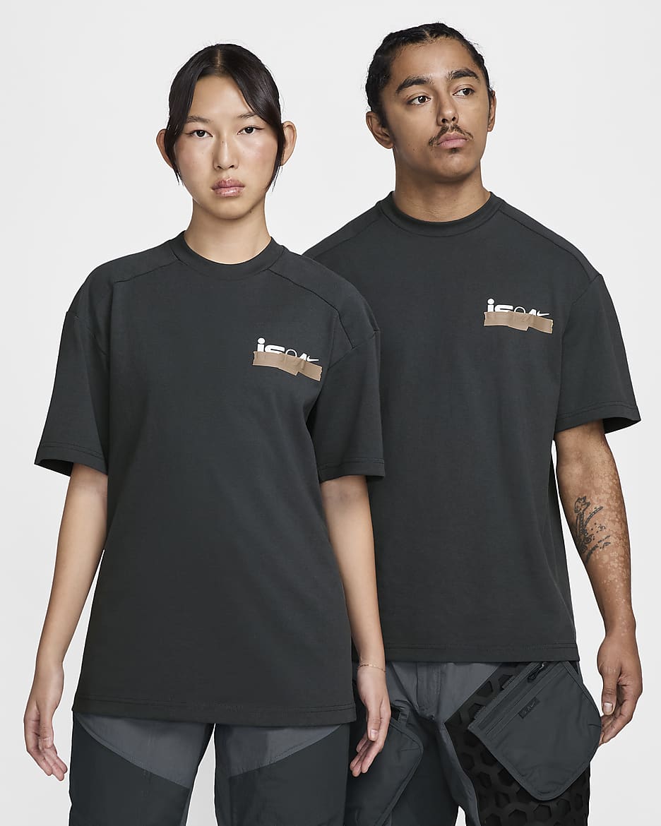 Nike ISPA 男/女T恤 - 煤黑