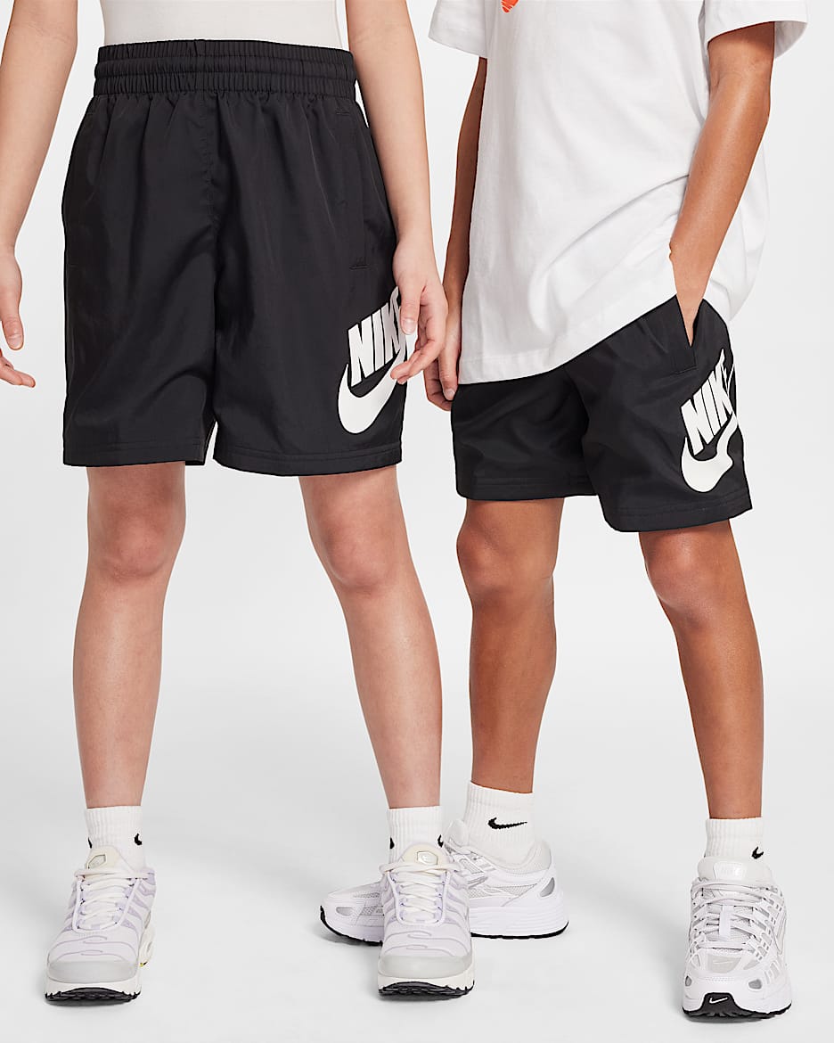 Nike Sportswear Club 大童梭织短裤 - 黑/白色