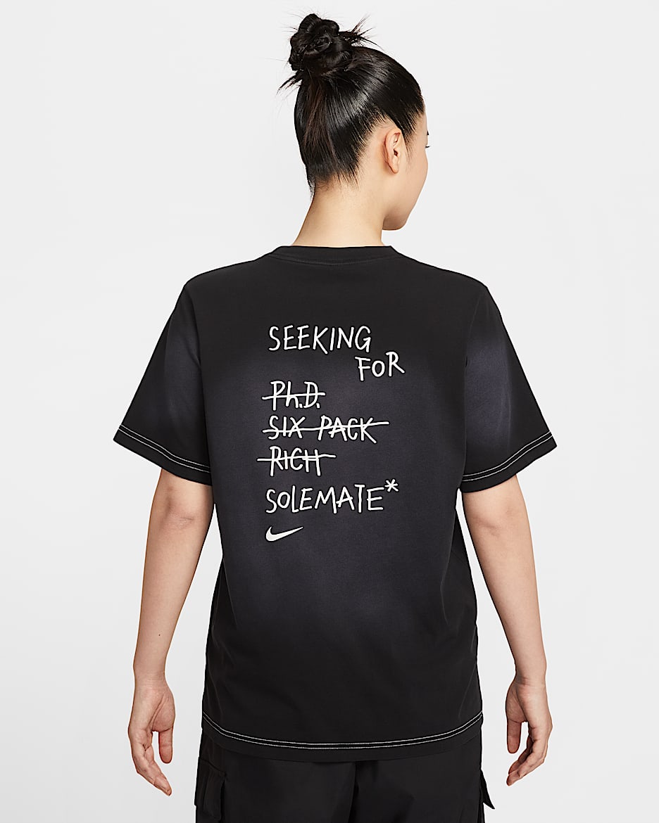 Nike Sportswear 情人节女子T恤 - 黑