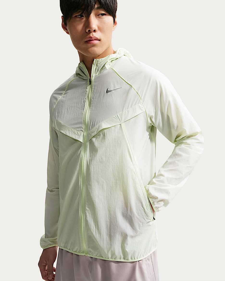 Nike Stride Repel 男子拒水跑步夹克防晒衣皮肤衣 - 微黄绿/微黄绿