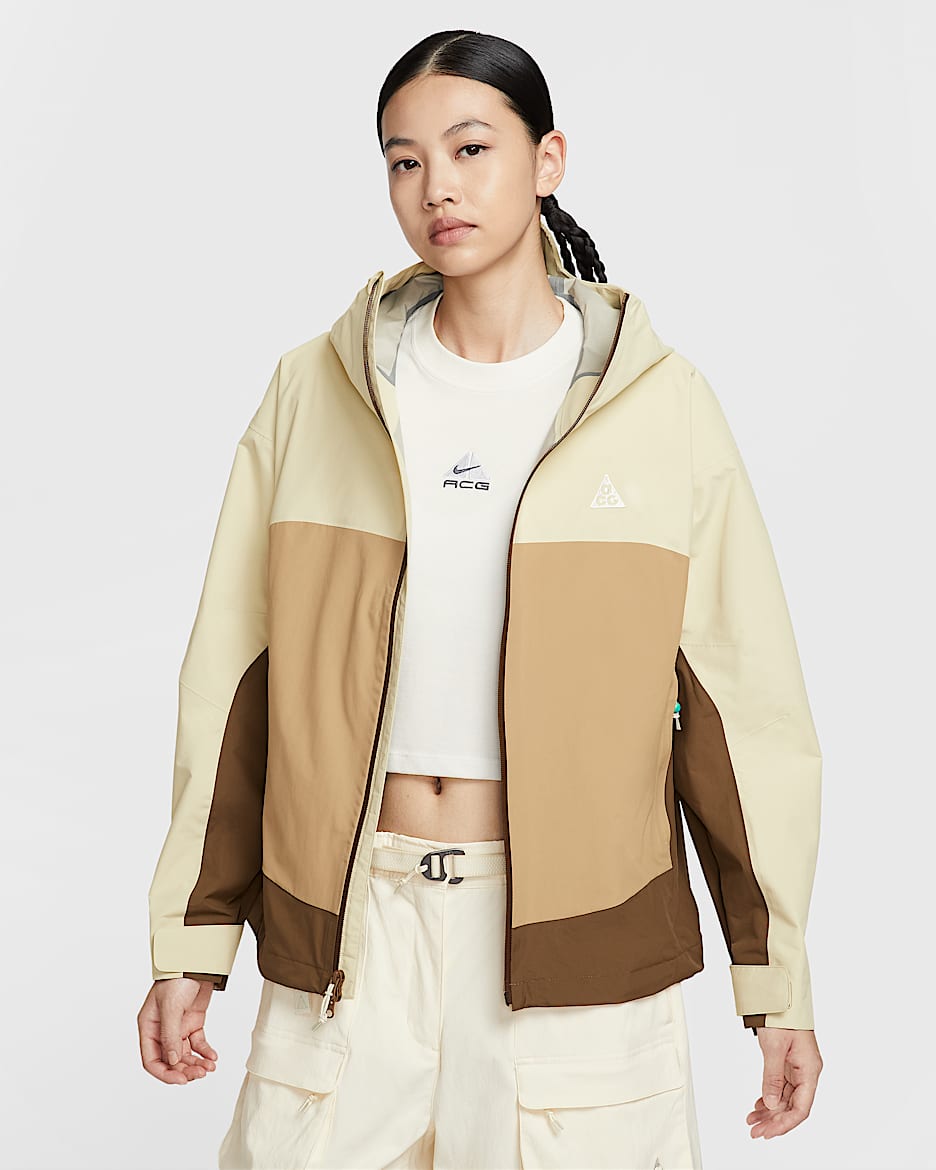 Nike ACG "Morpho" Storm-FIT ADV 2.5L 女子宽松防风防水夹克硬壳冲锋衣 - 浅卡其/杏茶色/山峰白