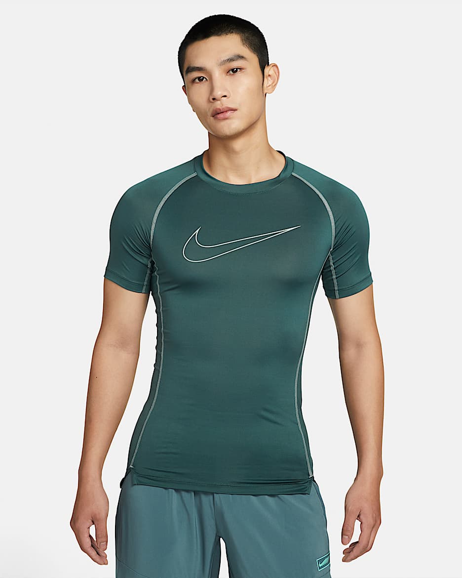 Nike Pro Dri-FIT 男子速干紧身短袖训练上衣 - 褪色杉木绿/云母绿/云母绿