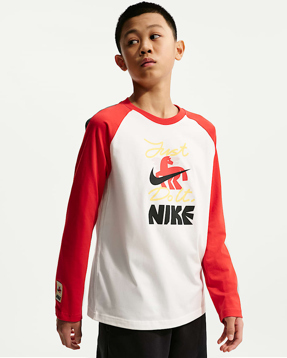 Nike Sportswear 马年限定脱缰系列新年款大童长袖插肩T恤 - 帆白