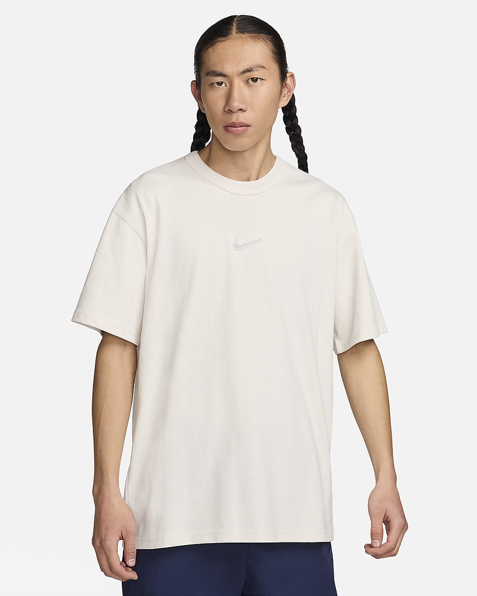 Nike Sportswear 男子高克重挺阔T恤 - 幻影灰白